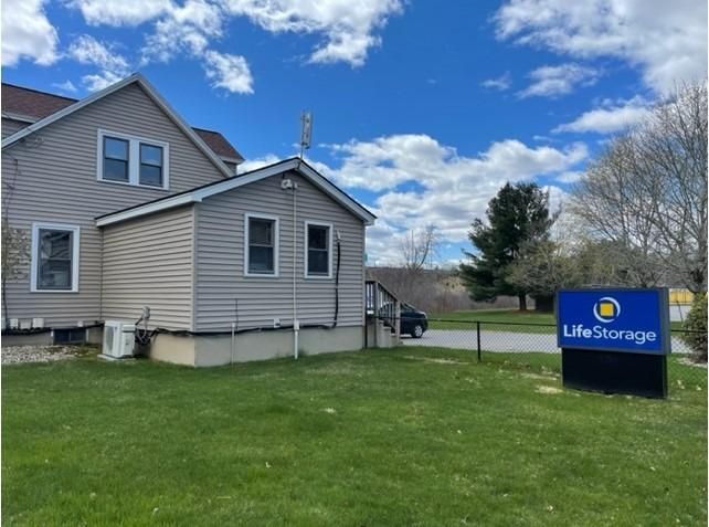 Extra Space Storage  134 S Policy St in Salem, NH