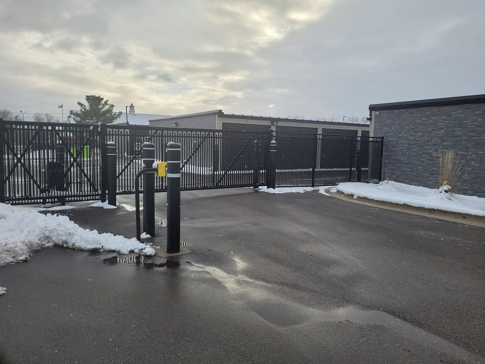 Extra Space Storage  949 4 Mile Rd NW in Grand Rapids, MI