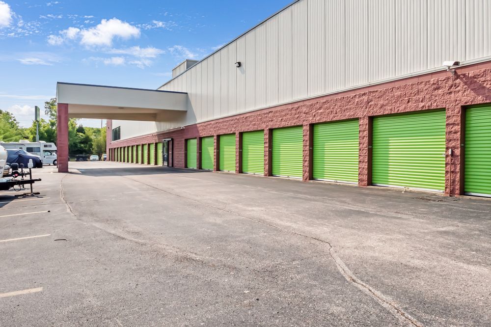Extra Space Storage  115 Jacqueline Ln in High Ridge, MO