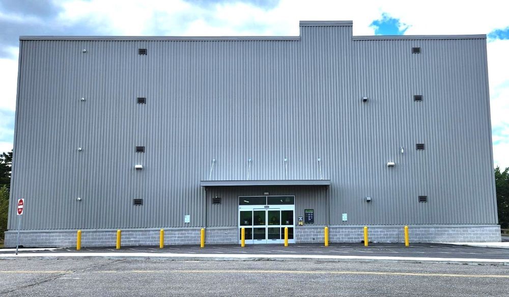 Extra Space Storage  3 Sand Hill Rd in Topsham, ME