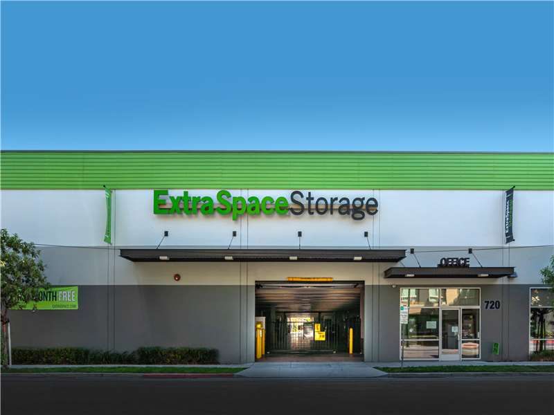 Extra Space Storage  720 N 10th St in San Jose, CA