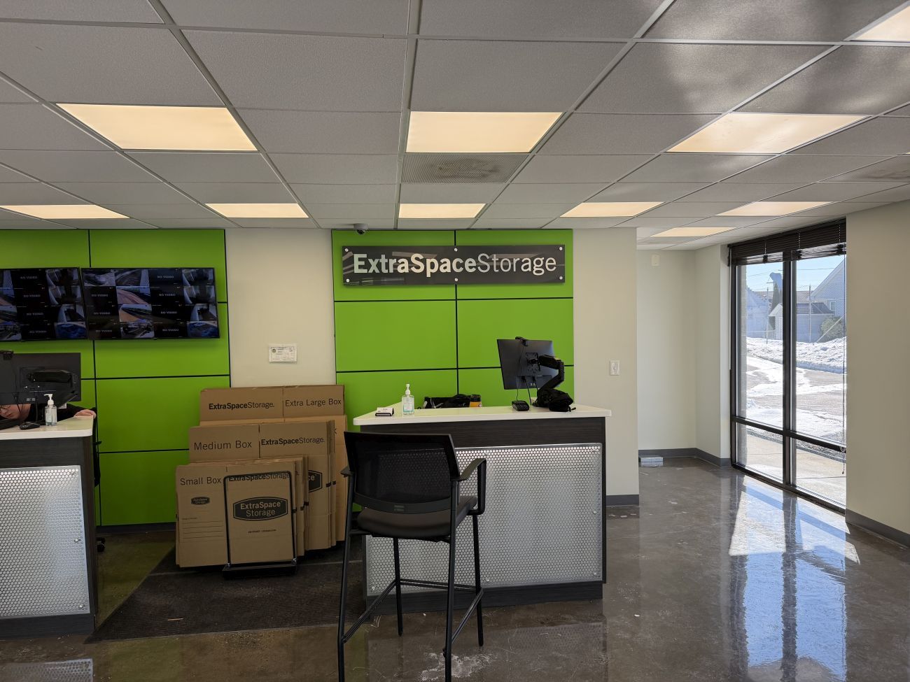 Extra Space Storage in Dundalk, MD  1100 North Point Rd 3