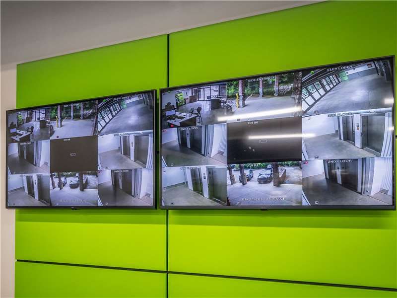 Extra Space Storage  2035 Powers Ferry Rd SE in Atlanta, GA