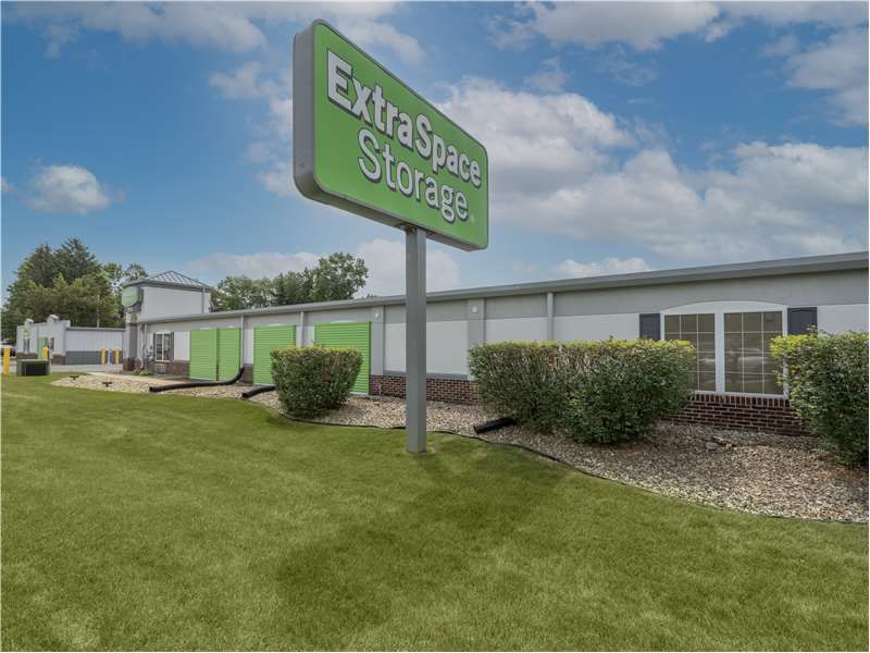 Extra Space Storage  707 E McKinley Ave in Mishawaka, IN