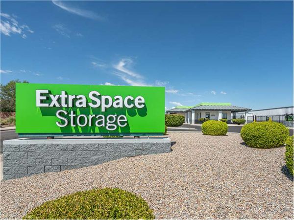 Extra Space Storage facility at 1845 Abrazo Rd NE - Rio Rancho, NM