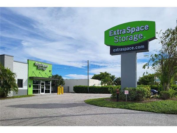 Extra Space Storage facility at 2300 N Military Trail - West Palm Beach, FL