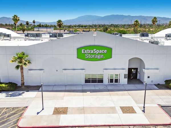 Extra Space Storage facility at 770 N Kolb Rd - Tucson, AZ
