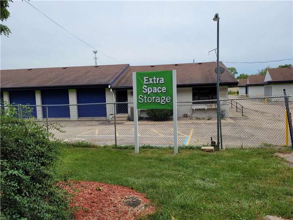 Extra Space Storage facility at 2520 Ski Ln - Madison, WI