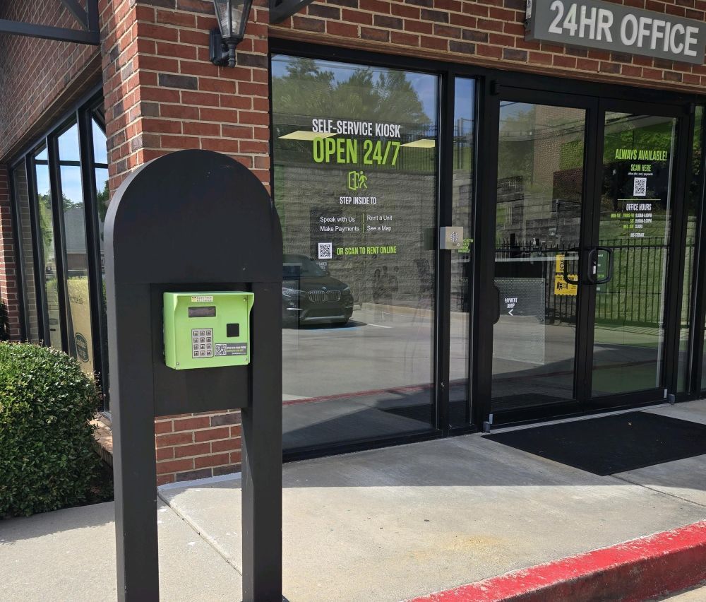 Extra Space Storage in Powder Springs, GA  5097 Dallas Hwy 2