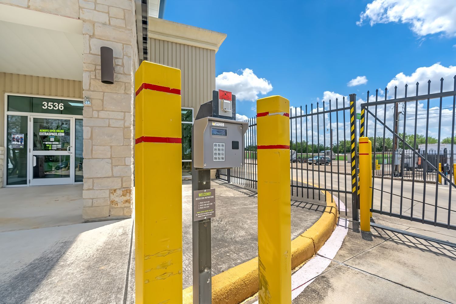 20×10 Self Storage Unit in San Antonio, TX 3536 Hunt Ln San Antonio, Texas 2