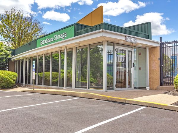 Extra Space Storage facility at 1634 Mearns Rd - Warminster, PA