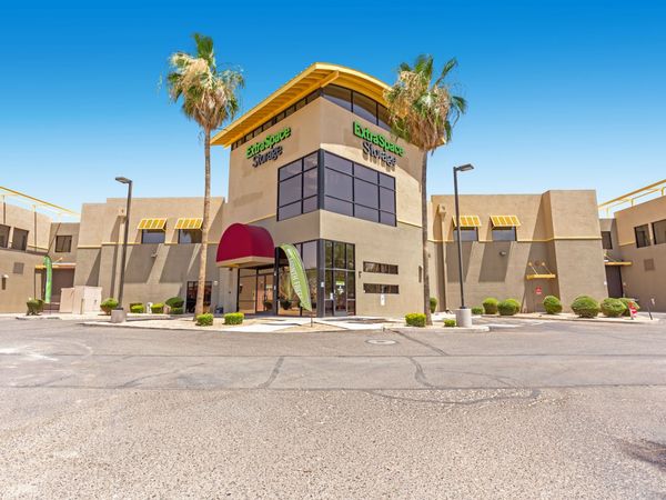Extra Space Storage facility at 14050 W Van Buren St - Goodyear, AZ