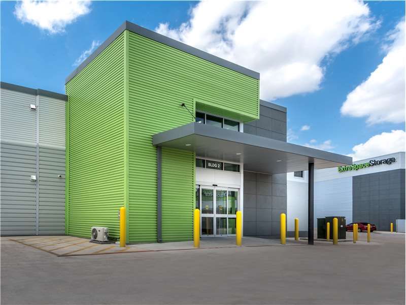 Extra Space Storage  1974 S Alamo St in San Antonio, TX