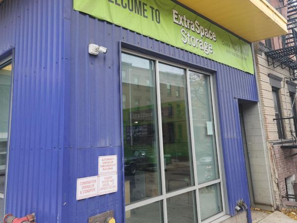 Extra Space Storage facility at 150 17th St - Brooklyn, NY
