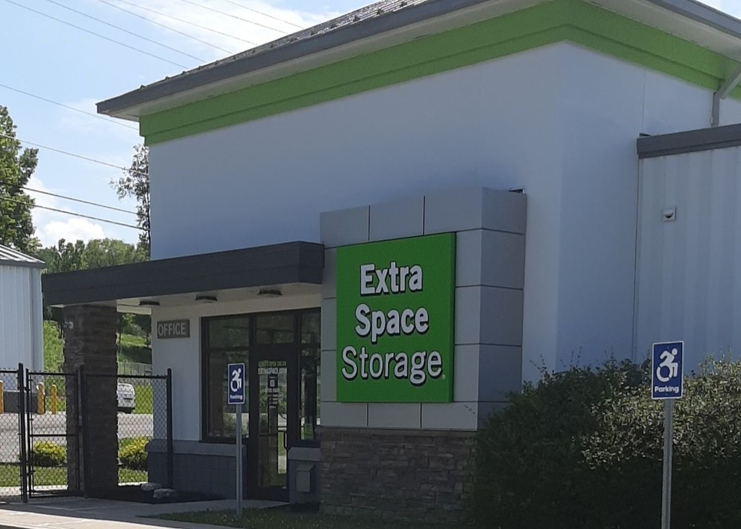 10×10 Self Storage Unit in Manlius, NY 111 Fairgrounds Dr Manlius, New York