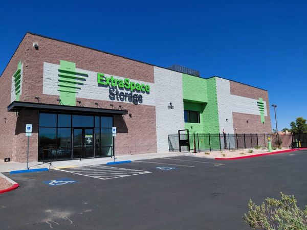 Extra Space Storage facility at 8880 S Eastern Ave - Las Vegas, NV