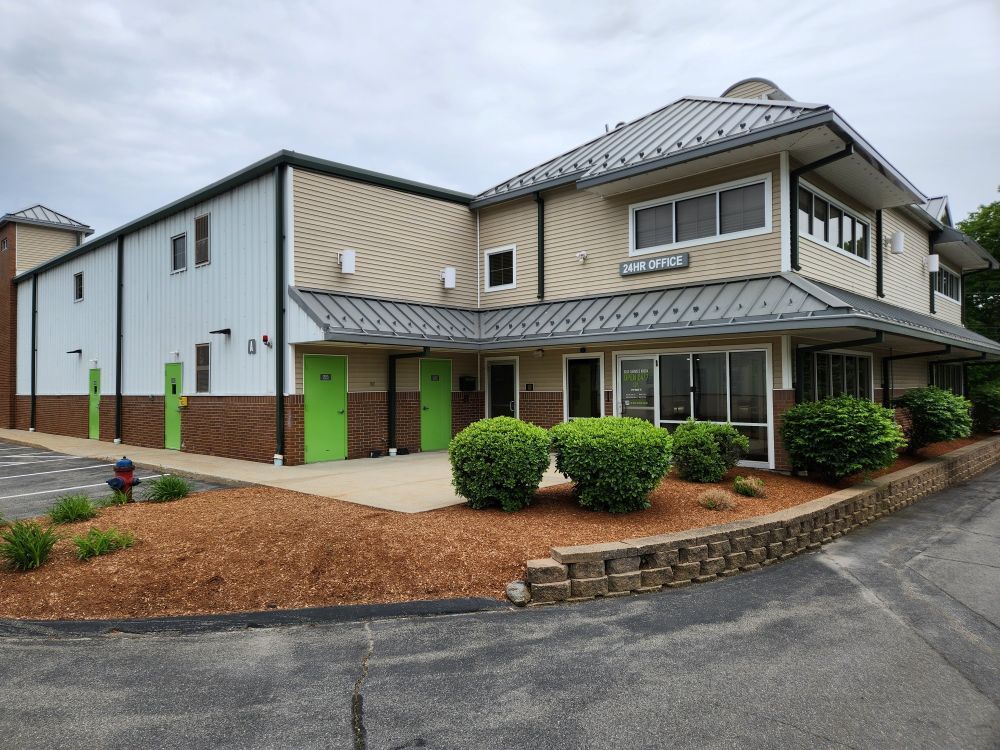 Extra Space Storage in Salem, NH  232 N Broadway