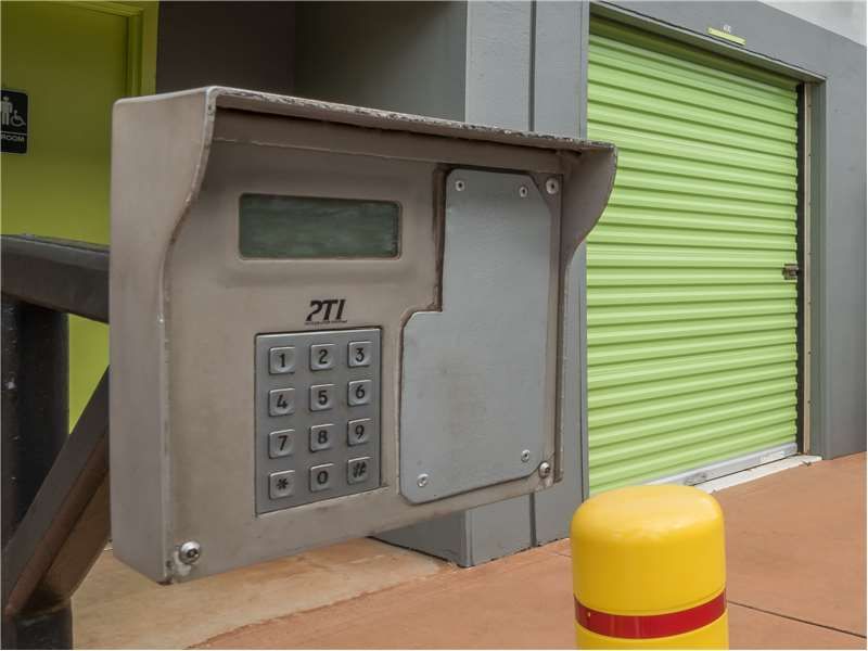 Extra Space Storage  340 Ala Makani St in Kahului, HI