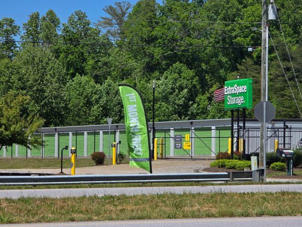 Extra Space Storage facility at 4432 W US Highway 421 - Wilkesboro, NC