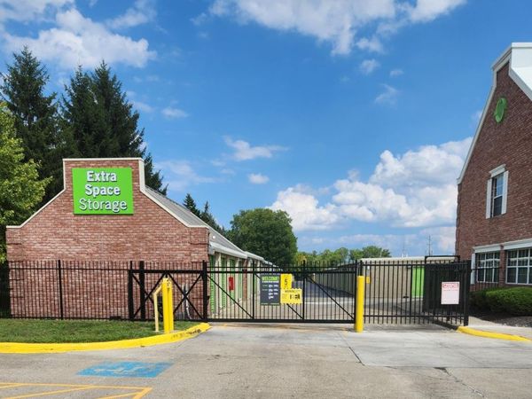 Extra Space Storage facility at 5810 Cleveland Ave - Columbus, OH