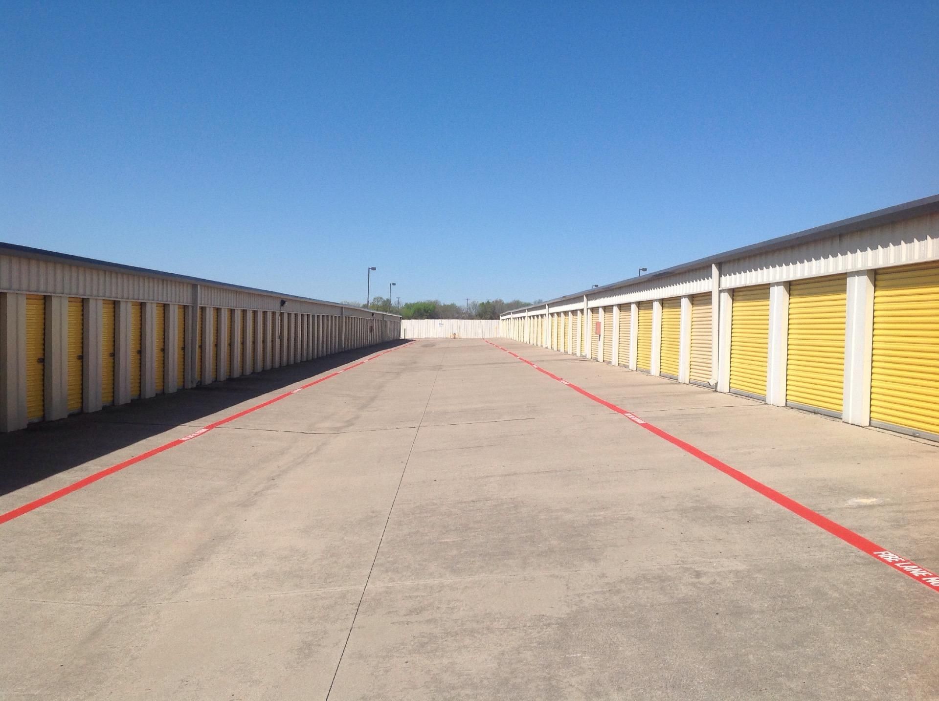 Extra Space Storage  1151 W Euless Blvd in Euless, TX