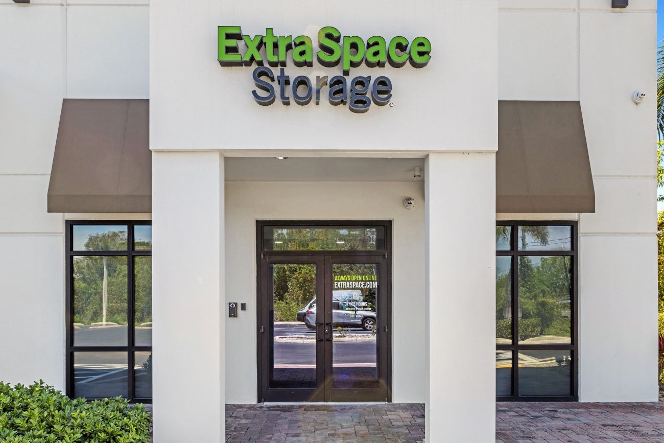 Extra Space Storage in Naples, FL 11201 Tamiami Trl E