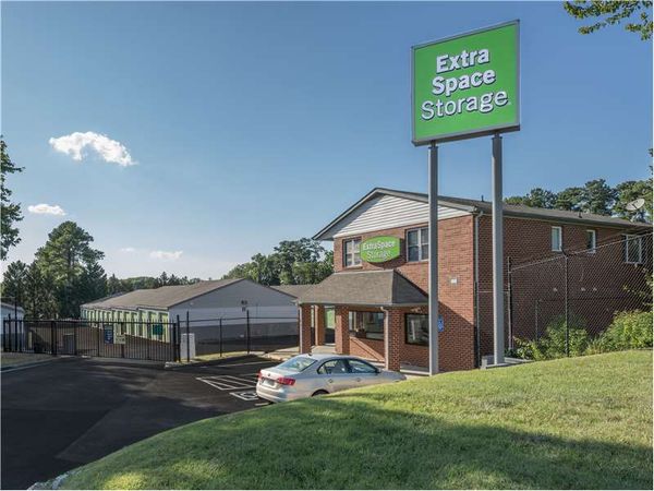 Extra Space Storage facility at 3600 West End Dr - Henrico, VA