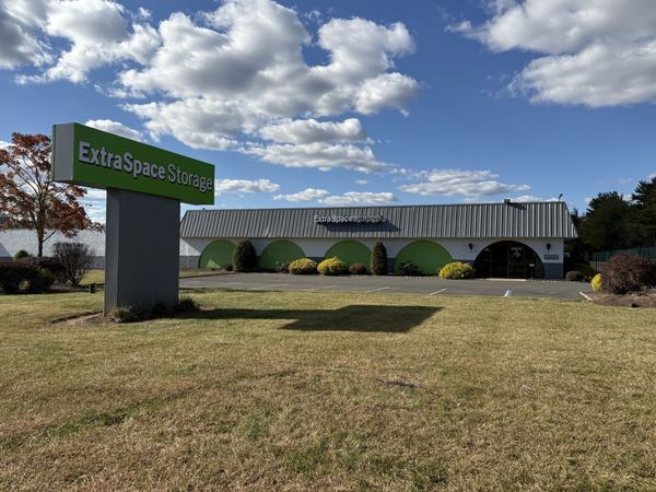 Extra Space Storage facility at 130 Route 206 - Hillsborough, NJ