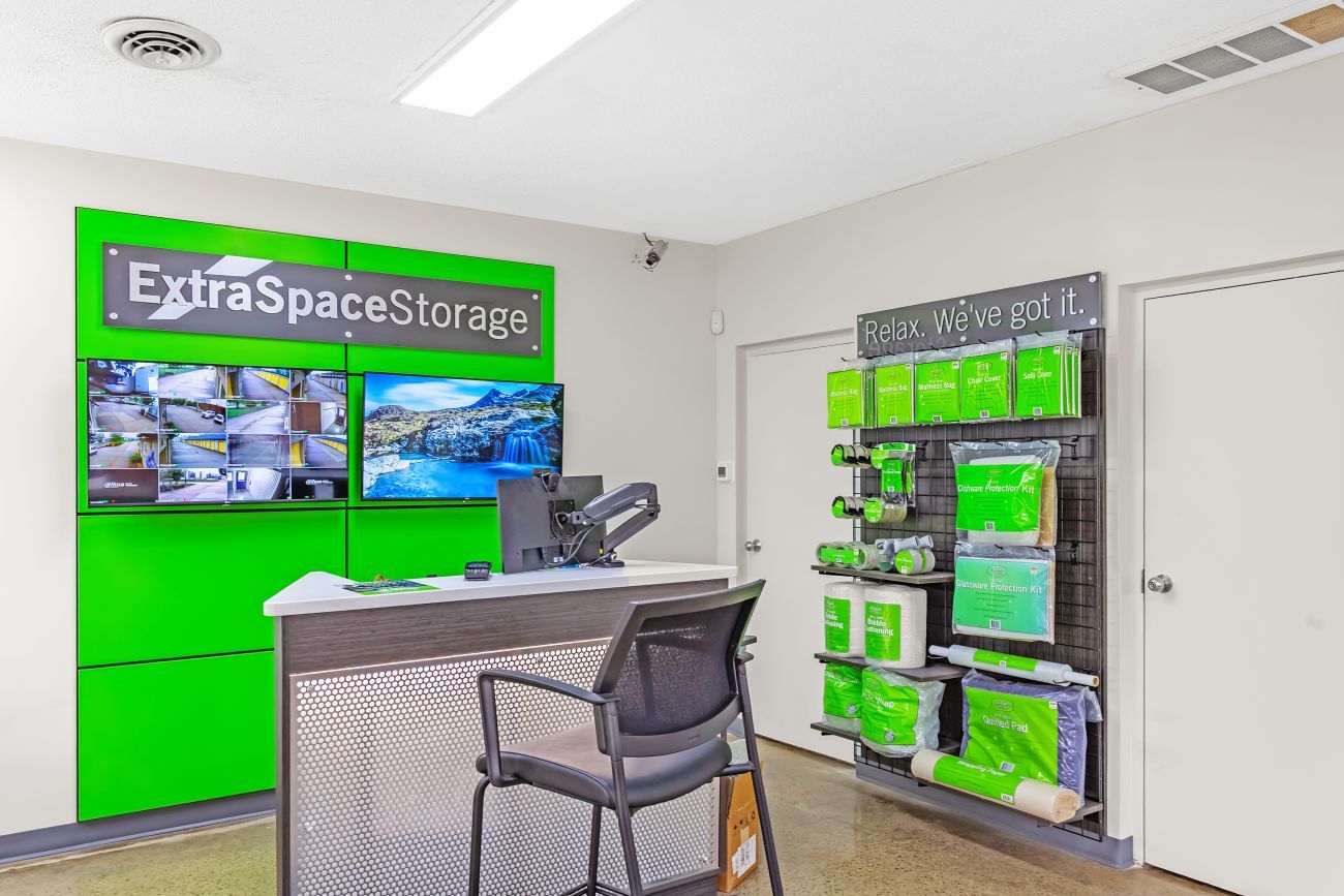 Extra Space Storage in Mentor, OH 8650 East Ave 3