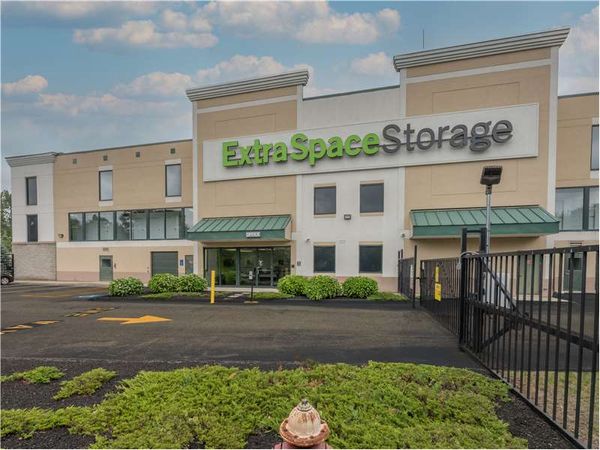 Extra Space Storage facility at 100 Ladge Dr - Avon, MA