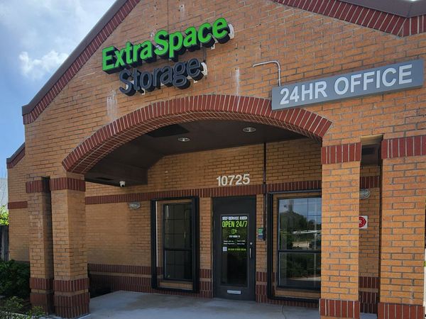 Extra Space Storage facility at 10725 S Federal Hwy - Port St Lucie, FL