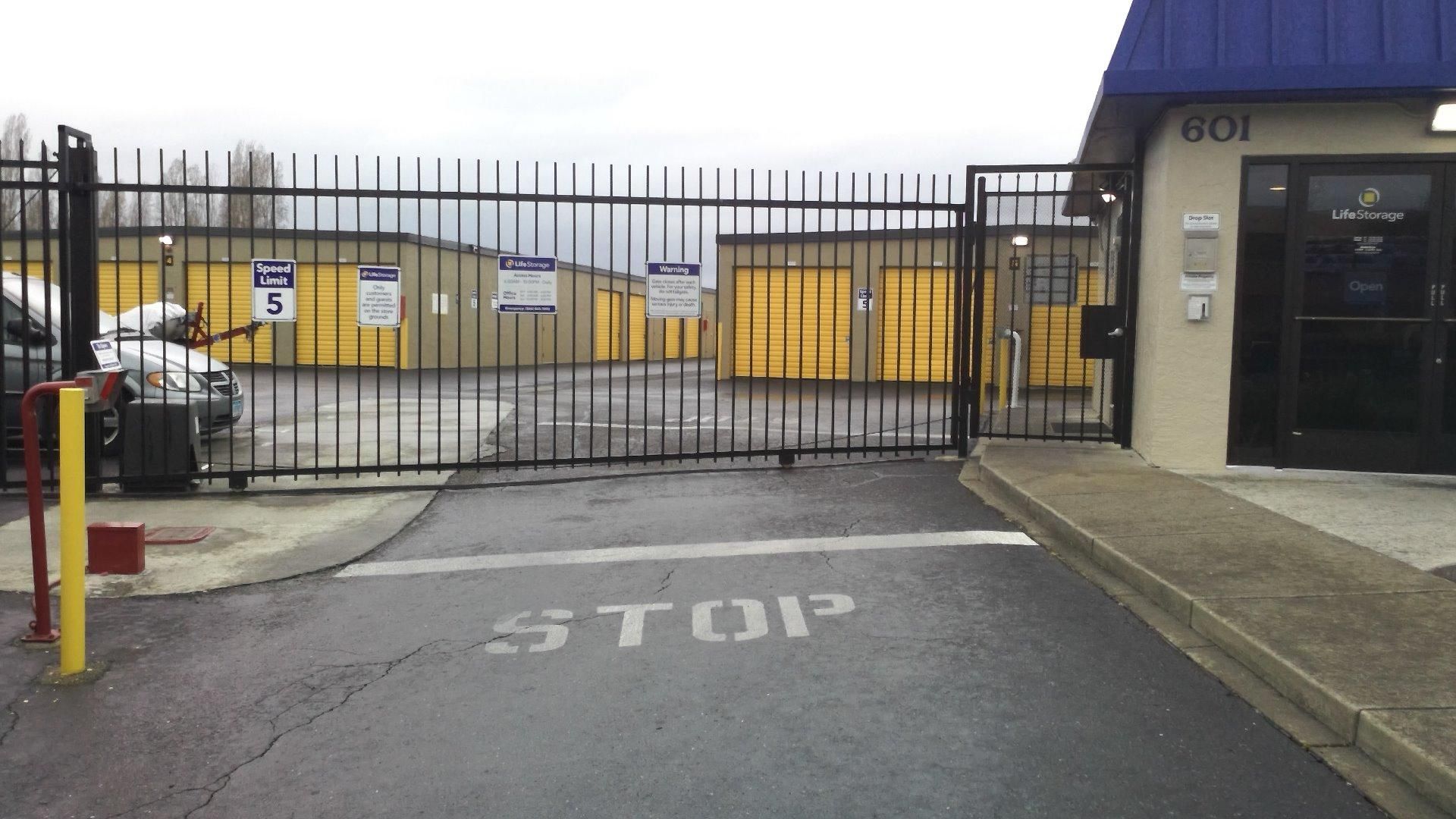 15×10 Parking Lot in Rohnert Park, CA 601 Martin Ave Rohnert Park, California 2