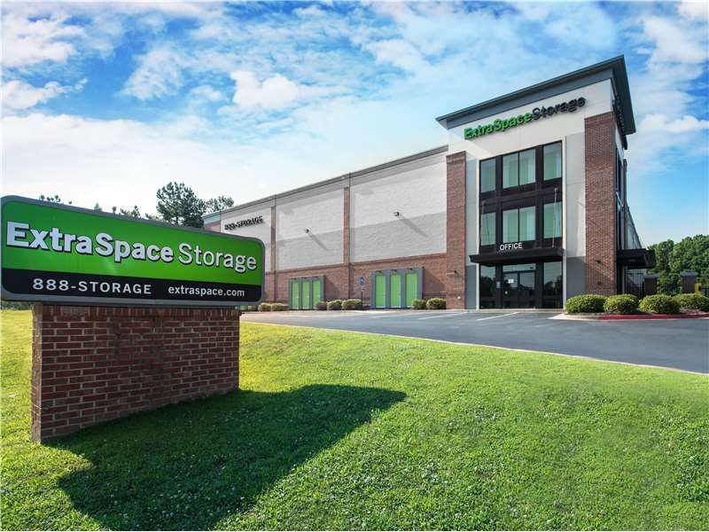 5×10 Self Storage Unit in Kennesaw, GA 4105 George Busbee Pkwy NW Kennesaw, Georgia