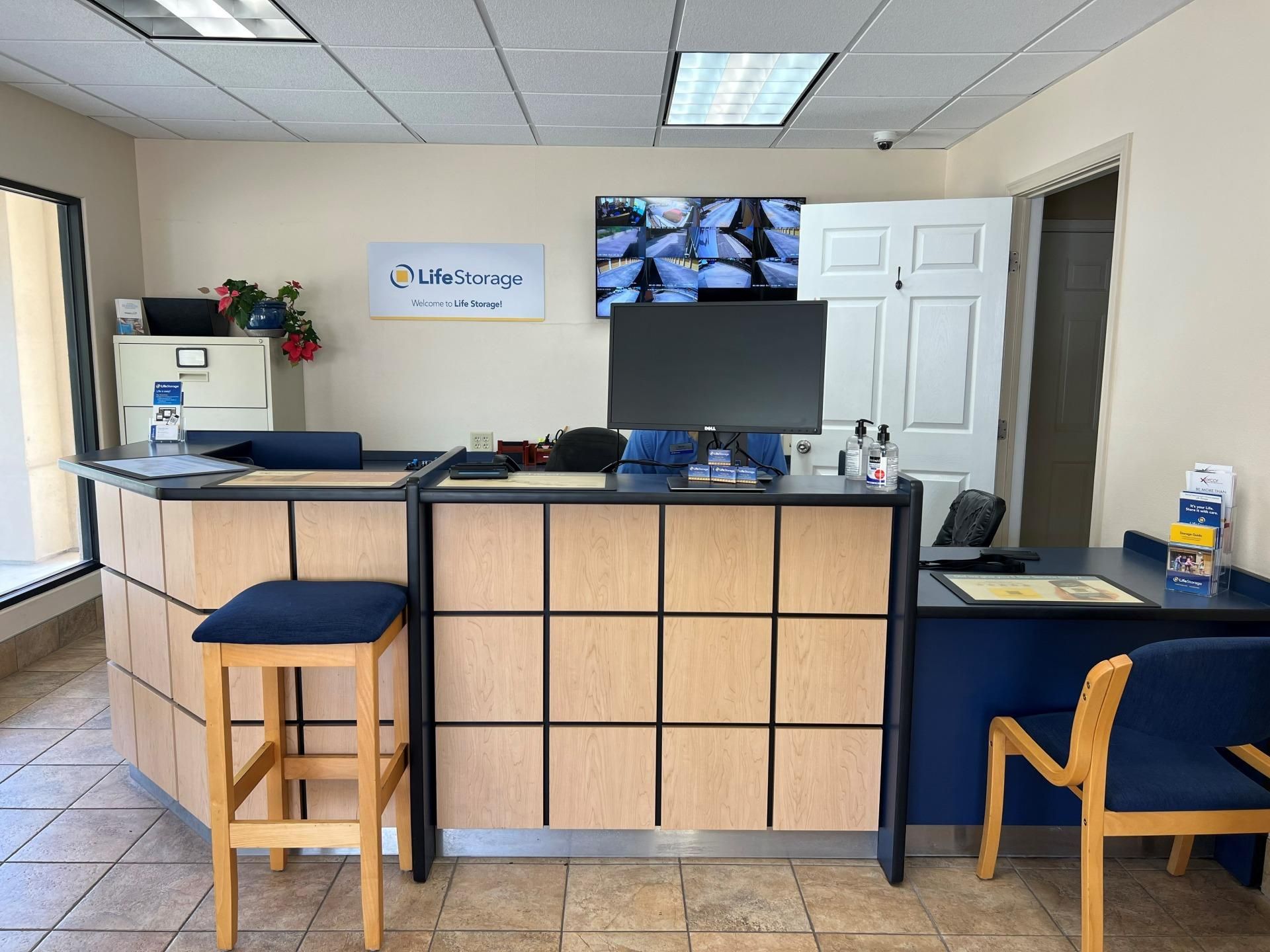 10×5 Self Storage Unit in San Antonio, TX 11947 Huebner Rd San Antonio, Texas 3