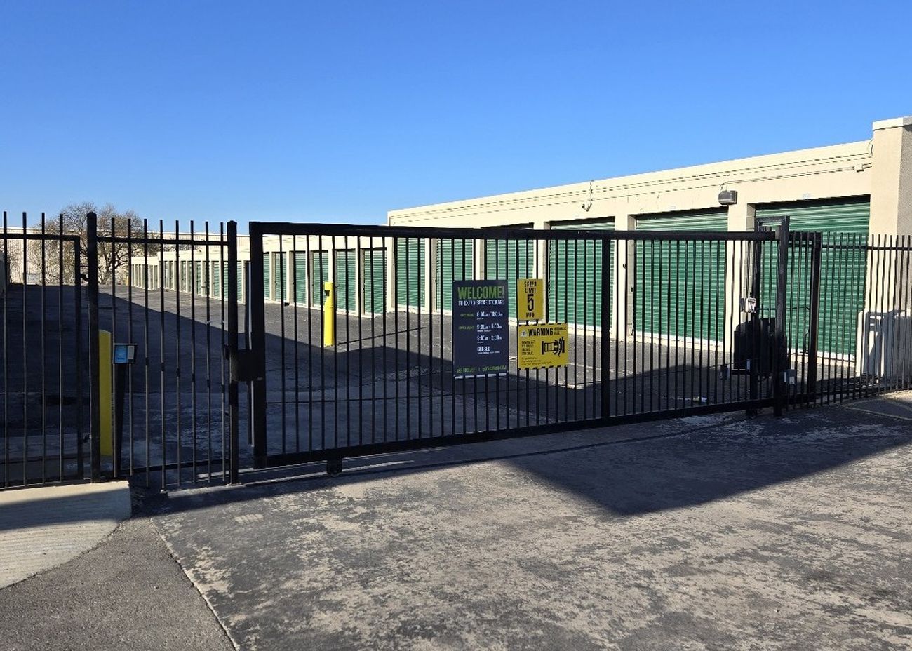 Extra Space Storage  10835 N Interstate 35 in San Antonio, TX