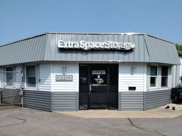 Extra Space Storage facility at 6010 Big Tree Rd - Orchard Park, NY