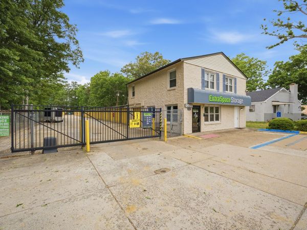 Extra Space Storage facility at 10429 Jefferson Ave - Newport News, VA