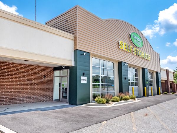 Extra Space Storage facility at 7189 Taft St - Merrillville, IN