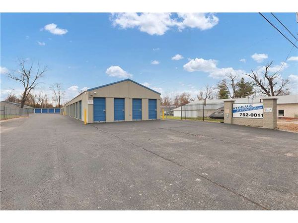 Extra Space Storage facility at 550 S Main St - Scottsburg, IN