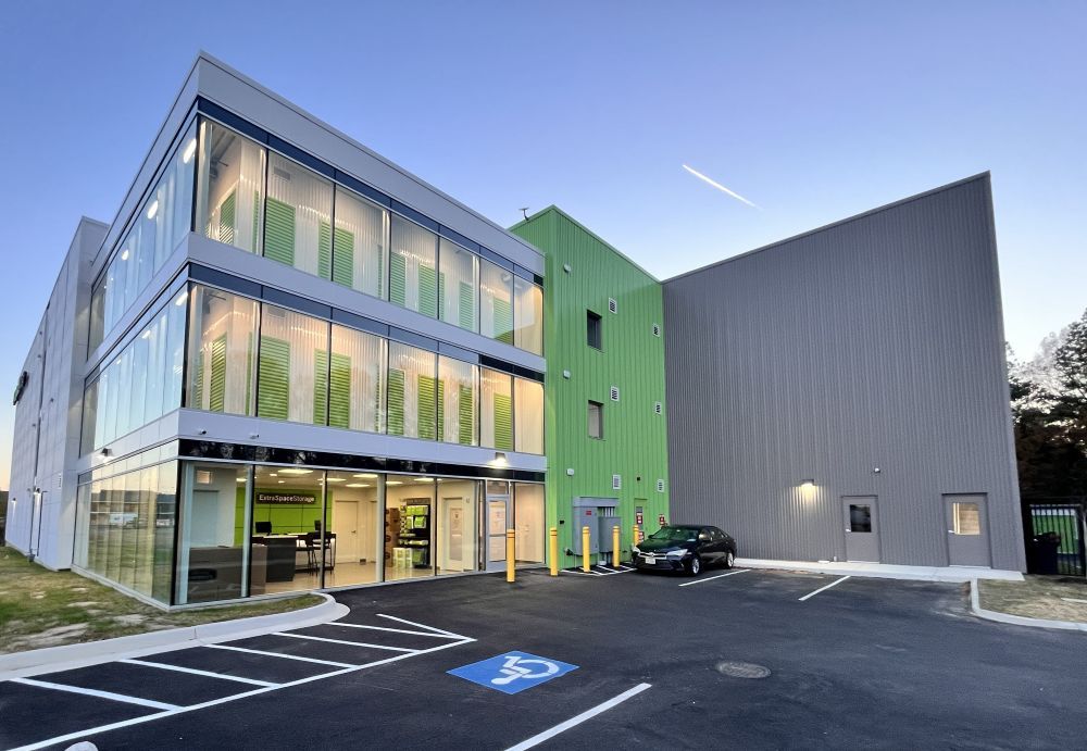 Extra Space Storage  1210 Bentley St in Richmond, VA