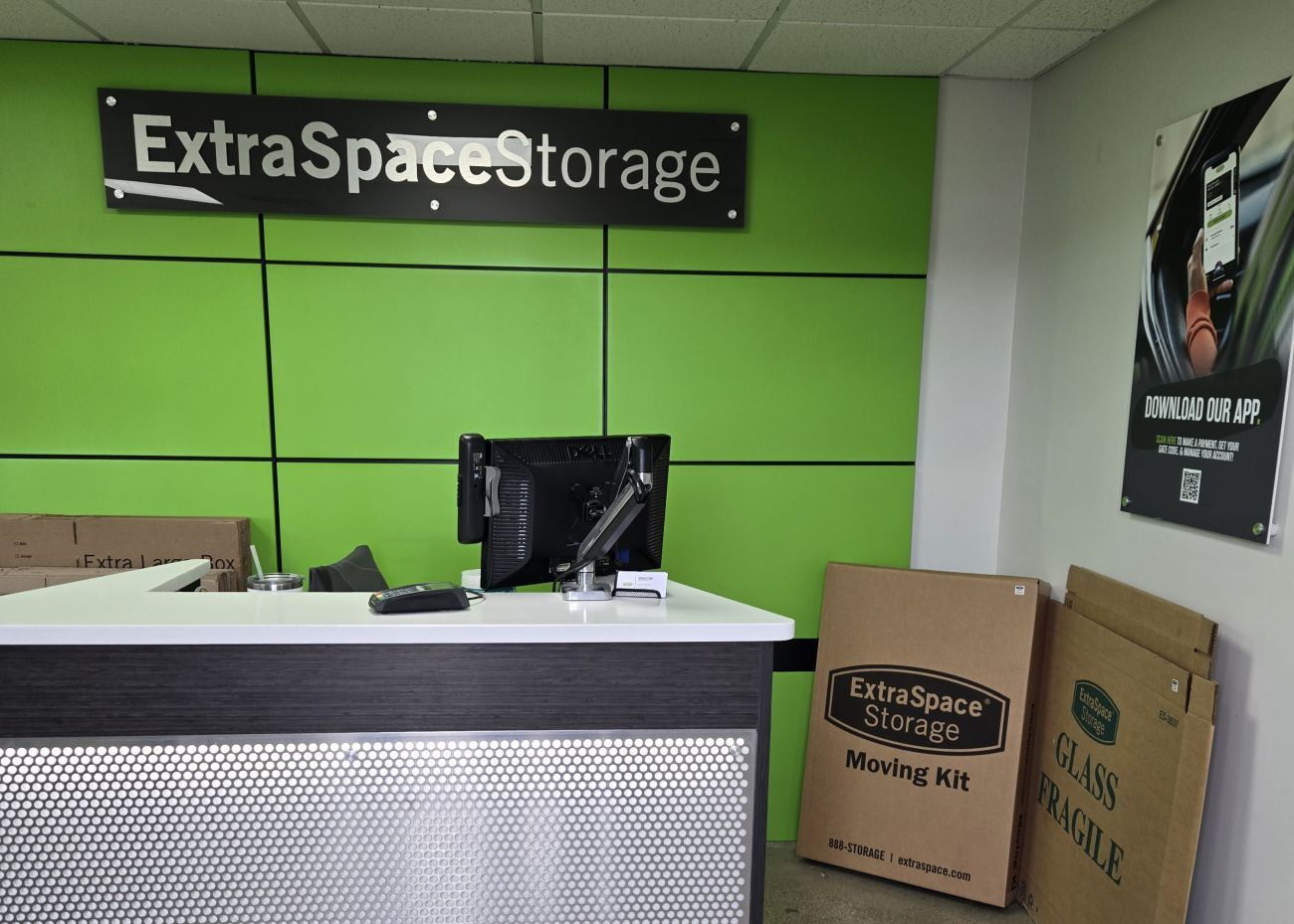 Extra Space Storage in Hamilton, OH  1775 Eden Park Dr 3