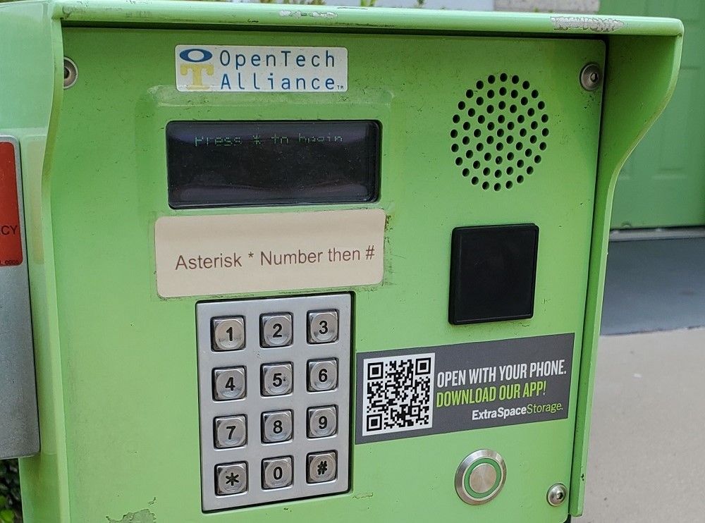 Extra Space Storage  9528 White Settlement Rd in Fort Worth, TX