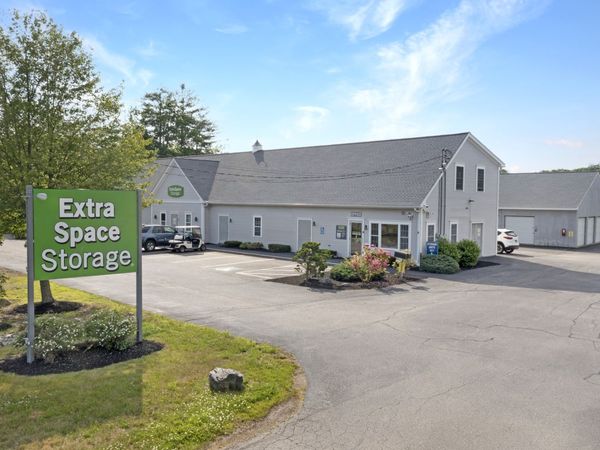 Extra Space Storage facility at 326 US Route 1 - York, ME