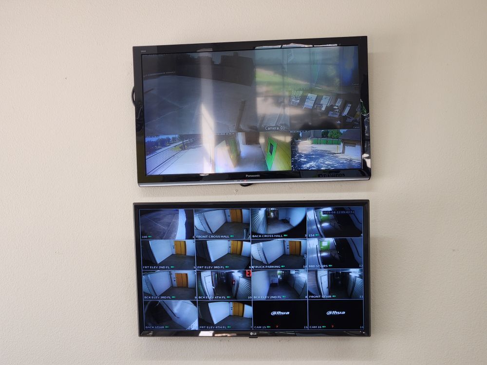 Extra Space Storage  7835 W Sam Houston Pkwy N in Houston, TX