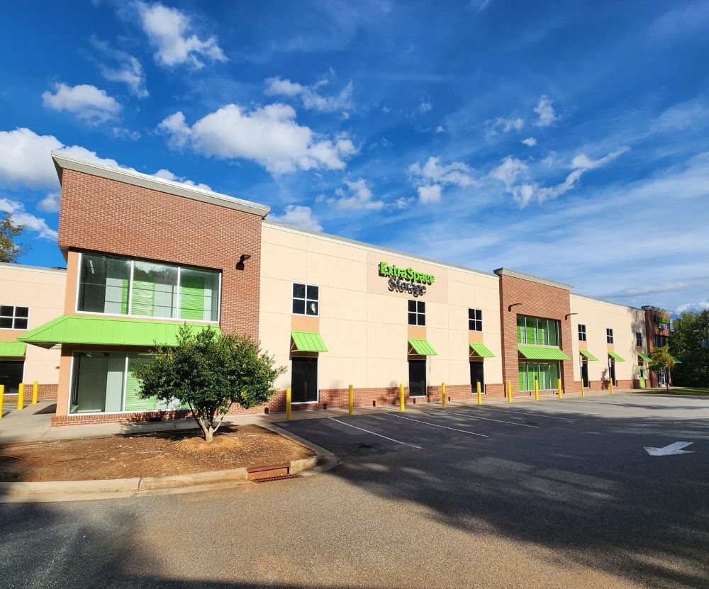 Extra Space Storage  3265 Robinhood Rd in Winston-Salem, NC