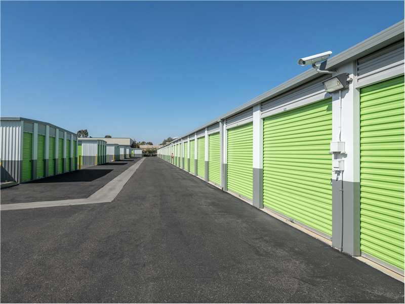Extra Space Storage  2807 Skyway Dr in Santa Maria, CA
