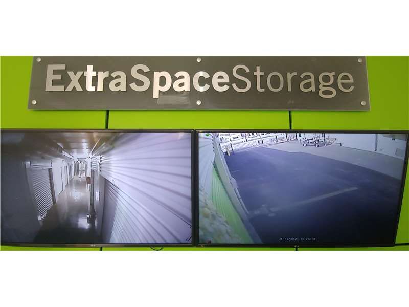 Extra Space Storage  7820 Westchase in San Antonio, TX
