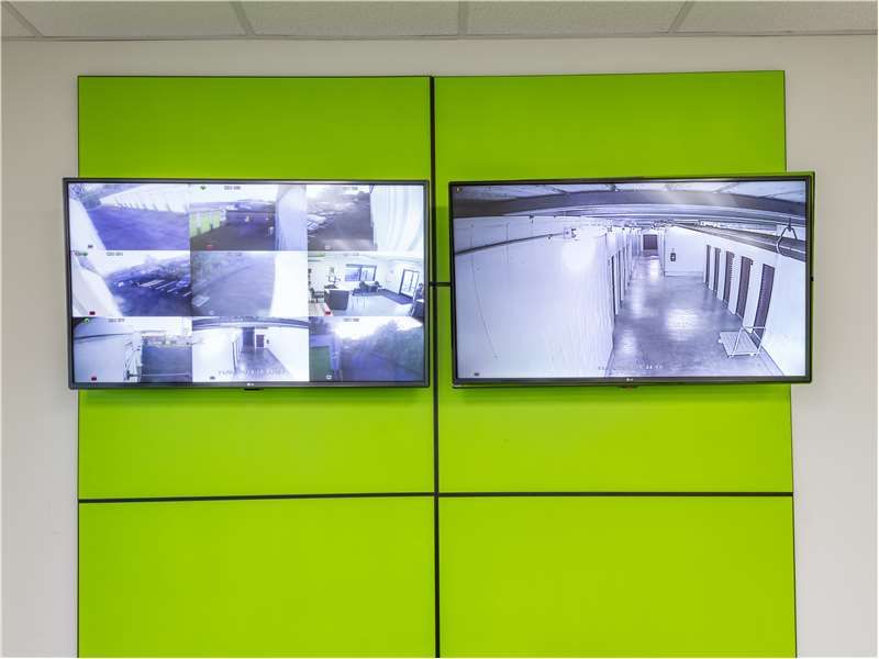 Extra Space Storage  425 Kalanianaole Ave in Hilo, HI