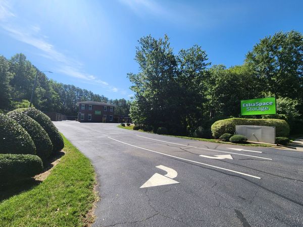 Extra Space Storage facility at 5000 Atlantic Ave - Raleigh, NC