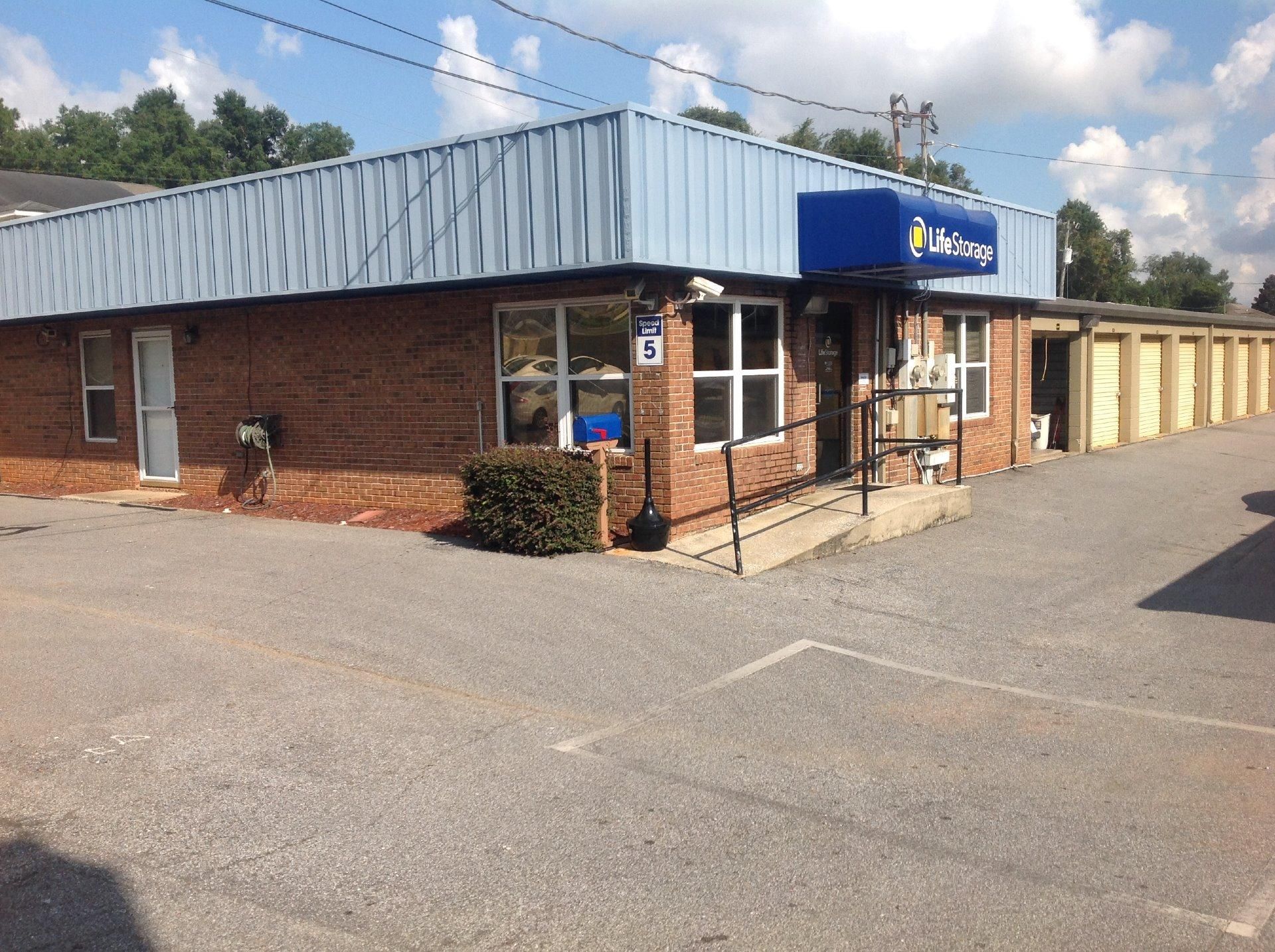 25×10 Parking Lot in Pensacola, FL 2295 W Michigan Ave Pensacola, Florida